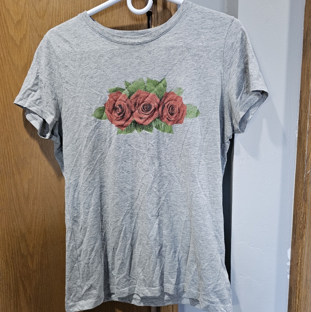 Women's size L Classic Crew shirt.